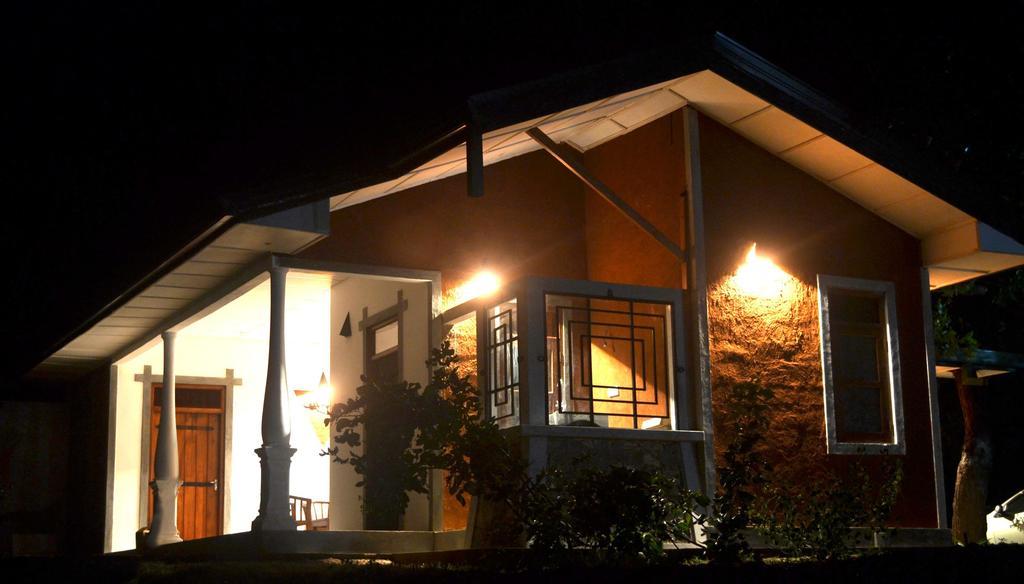 Pelican View Cottages Катарагама Экстерьер фото