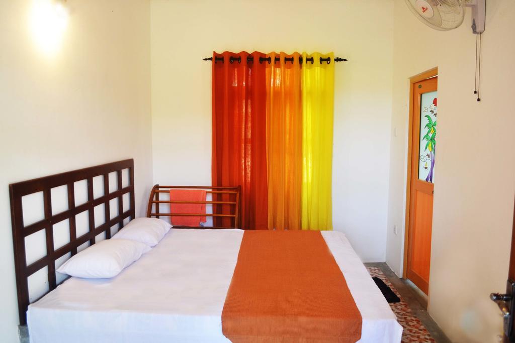 Pelican View Cottages Катарагама Экстерьер фото