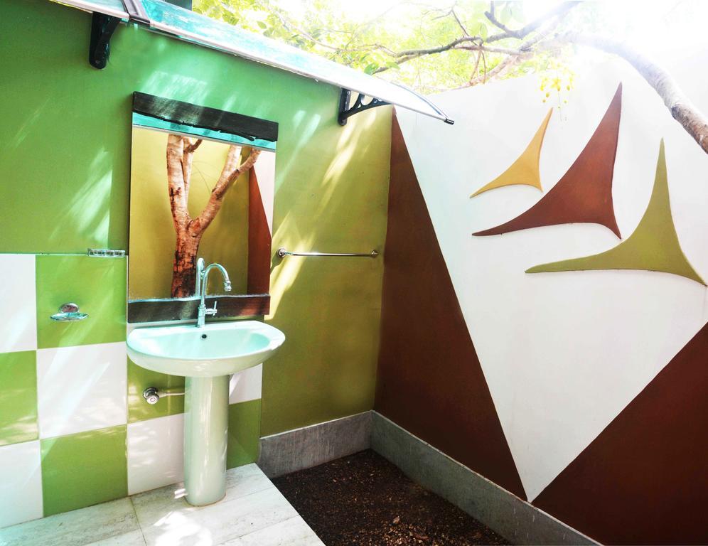 Pelican View Cottages Катарагама Экстерьер фото